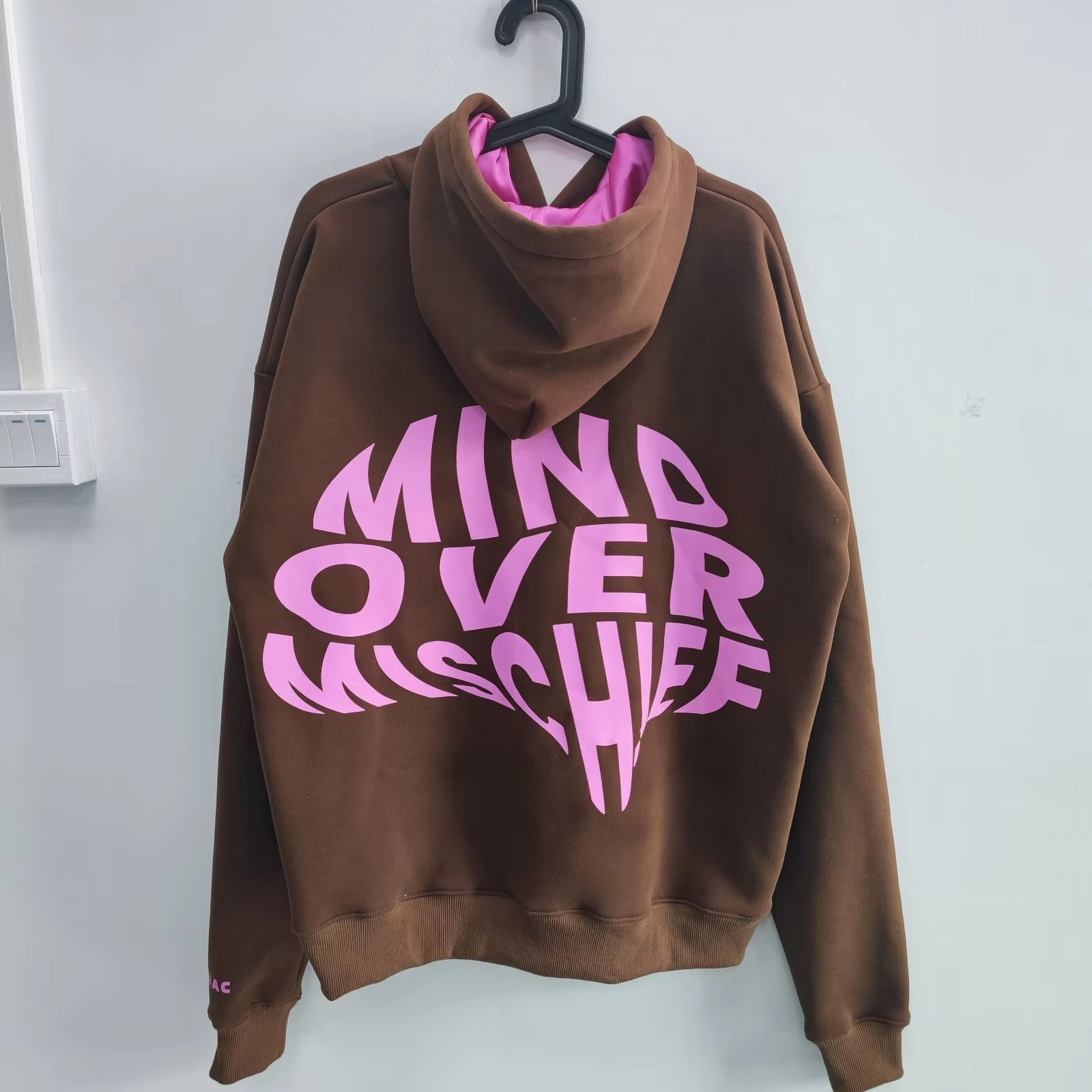 Wholesale Men's Basic Solid Color Thick Cotton Custom Hooded Sweatshirts Silk Satin Lined Hoodies - Image 3